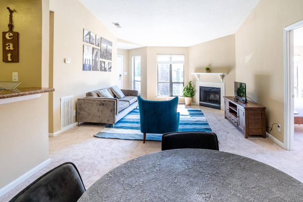 Viagem - - Comfy 2br W/gym+parking