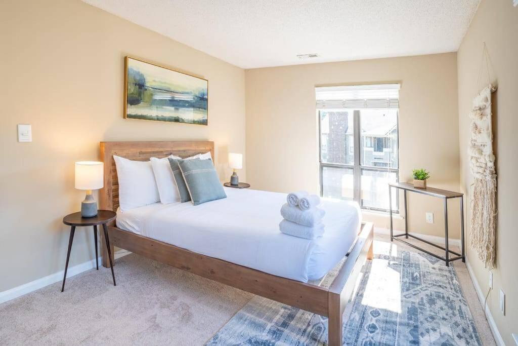 Viagem - - Comfy 2br W/gym+parking Apartamento Charlotte