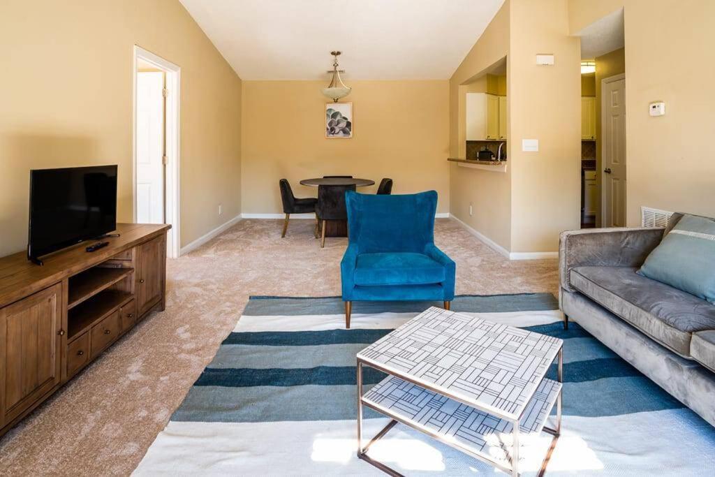 Viagem - - Comfy 2br W/gym+parking Apartamento Charlotte